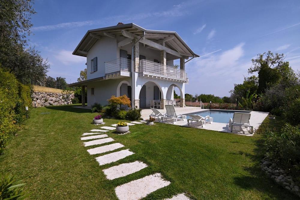 Villa Bocciolo Del Garda مانربا ديل جاردا المظهر الخارجي الصورة